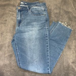 Skinny Jeans with a Raw Edge